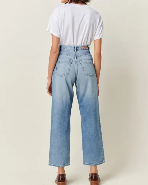 Outlet Bay Cruise Denim Jeans in Astral Blue Bottoms