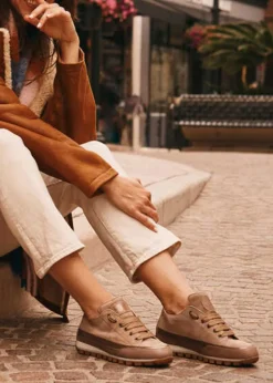 Fashion Candice Cooper Janis Low Sneaker Strip Taupe Gold Metallic Shoes