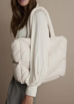 Best Summum Quilted Leather Puffy Shoulder Bag Cream Accessories